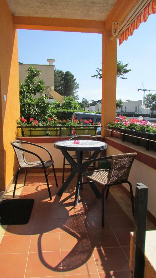 Apartmani Petunia Fažana Exterior foto